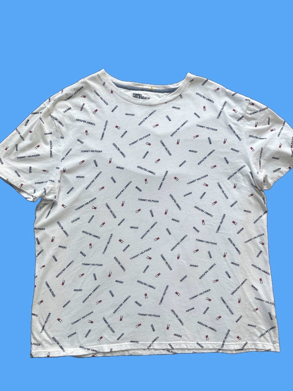 Tommy Hilfiger White Short Sleeve Logo Print Tee with Red & Navy Accents